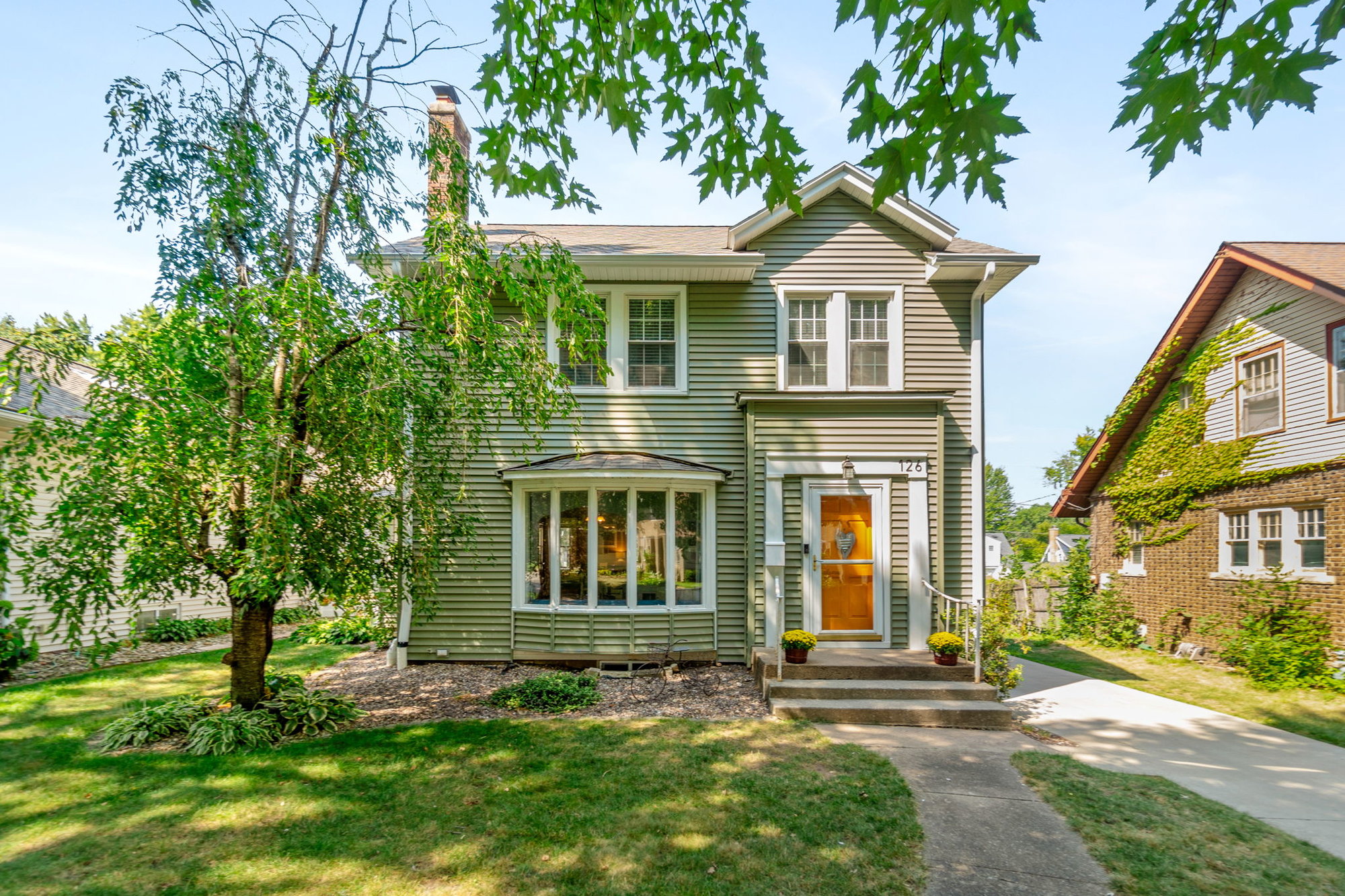 The Charming & Character-Filled Home in the Prospect area of Waterloo Iowa | Oakridge Real Estate